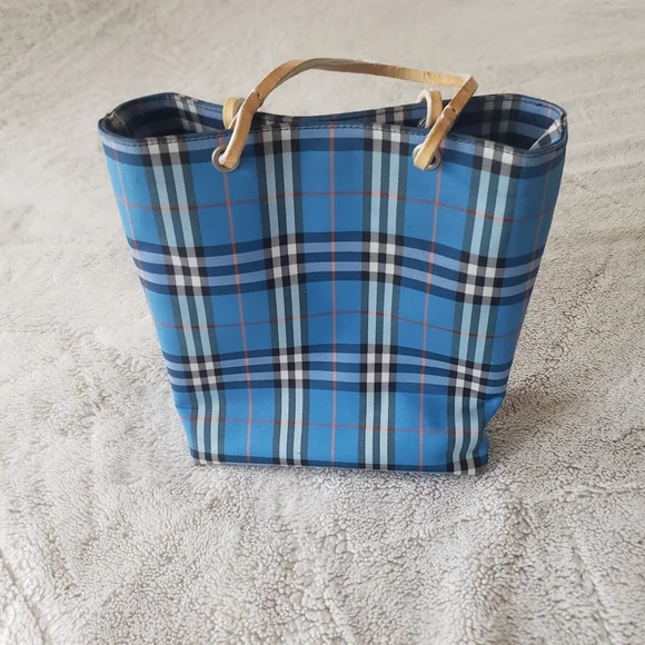 Burberry mini tote handbag - Picture 1 of 9
